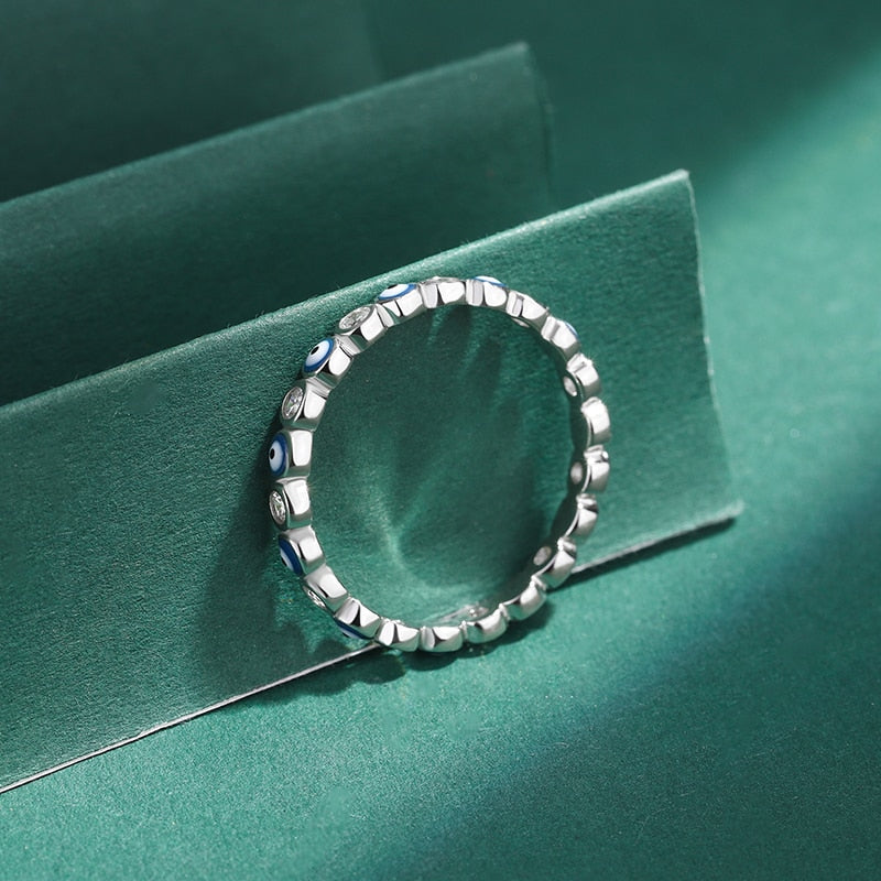 Sapphire Eye Round Full Diamond Crystal Ring